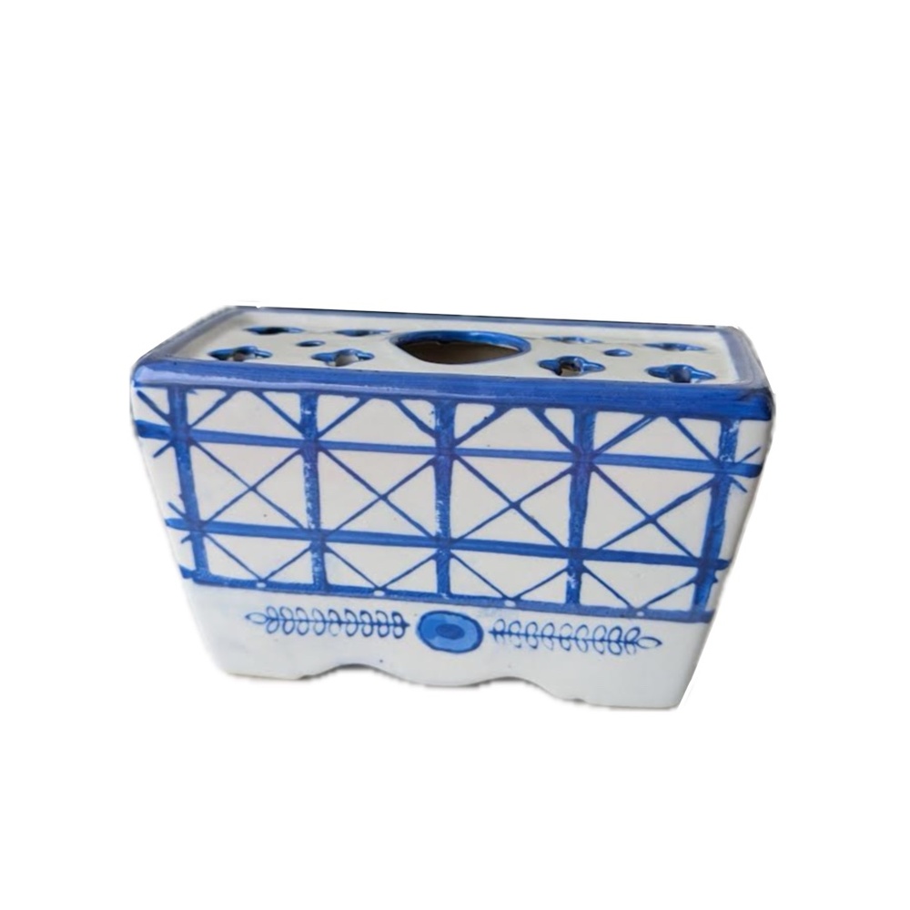 Vintage blue and white porcelain floral frog twos company canton collection vase